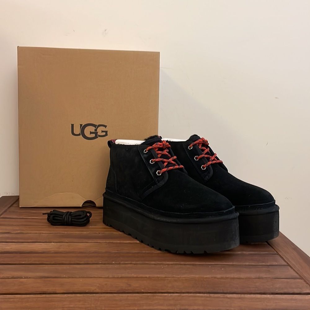 UGG Neumel Heritage Platform Boots Black USA Women Size 9/UK 7/EU 40
